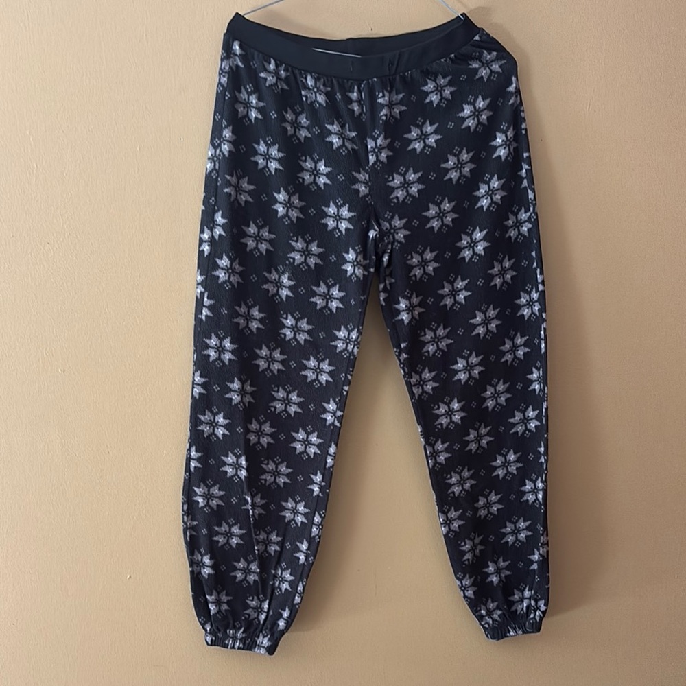 Black Snowflake Bottoms